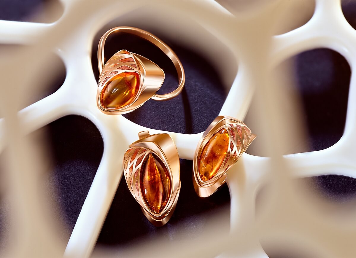 Уютный камень осени: янтарь