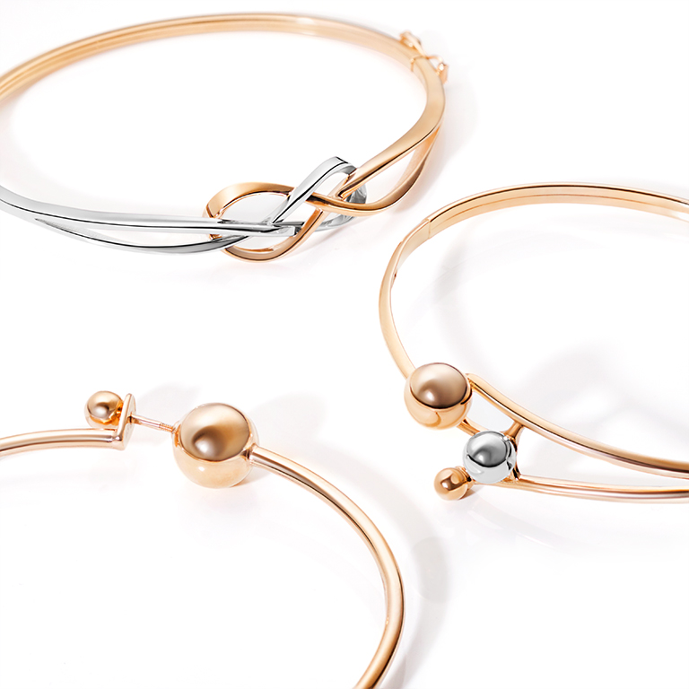 Браслеты в ювелирном магазине PLATINA